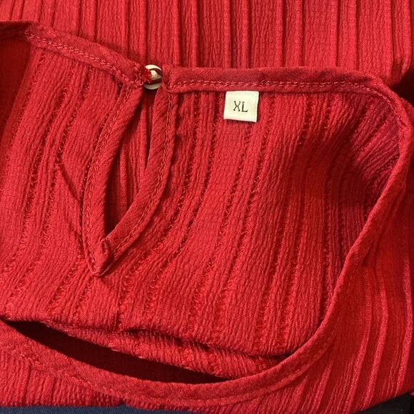 Women’s  Elegant Burgundy Blouse Size XL - Picture 9 of 10